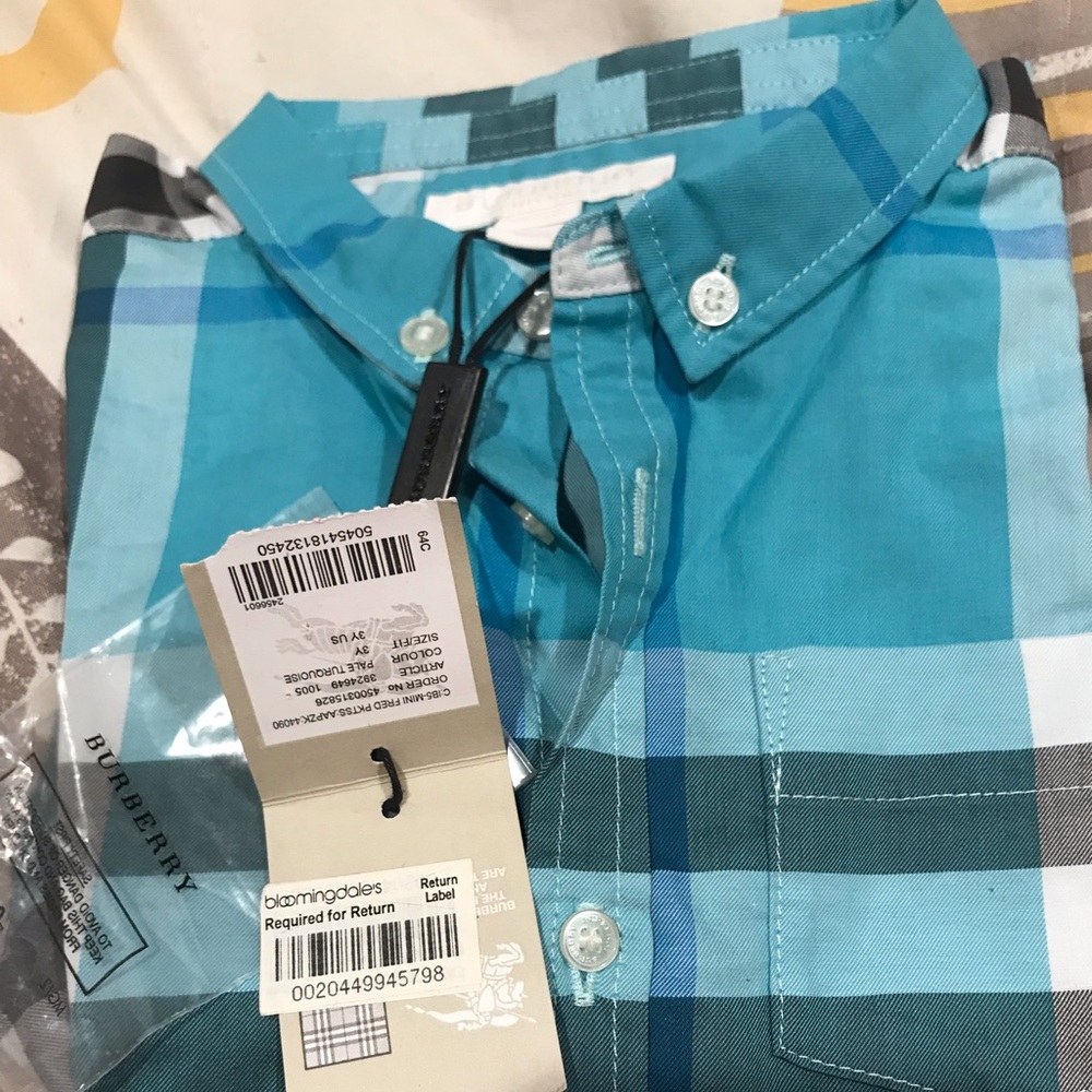 Burberry Boys Button Up. Short sleeve.